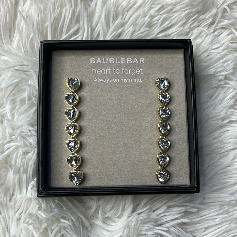 BaubleBar Heart to forget earrings